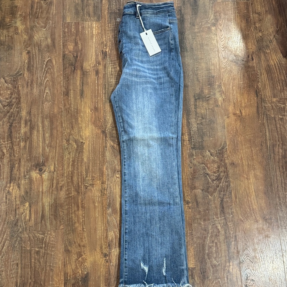 Stylish Indigo Flare Jeans for Women